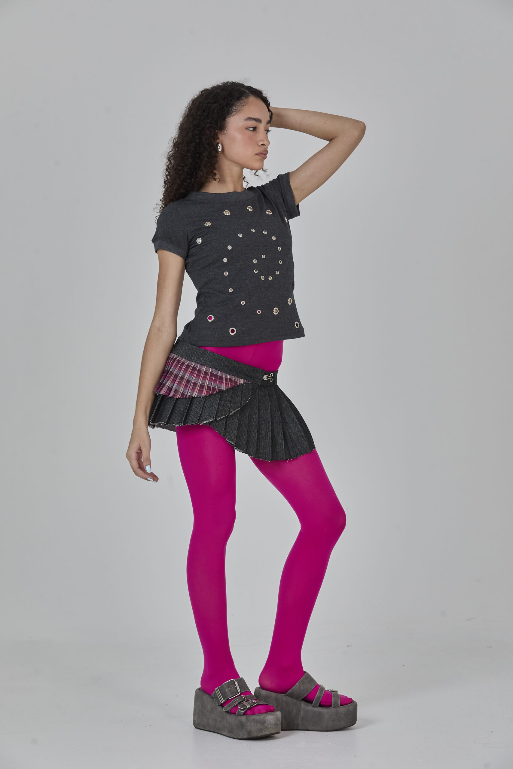 mini saia jeans com xadrez